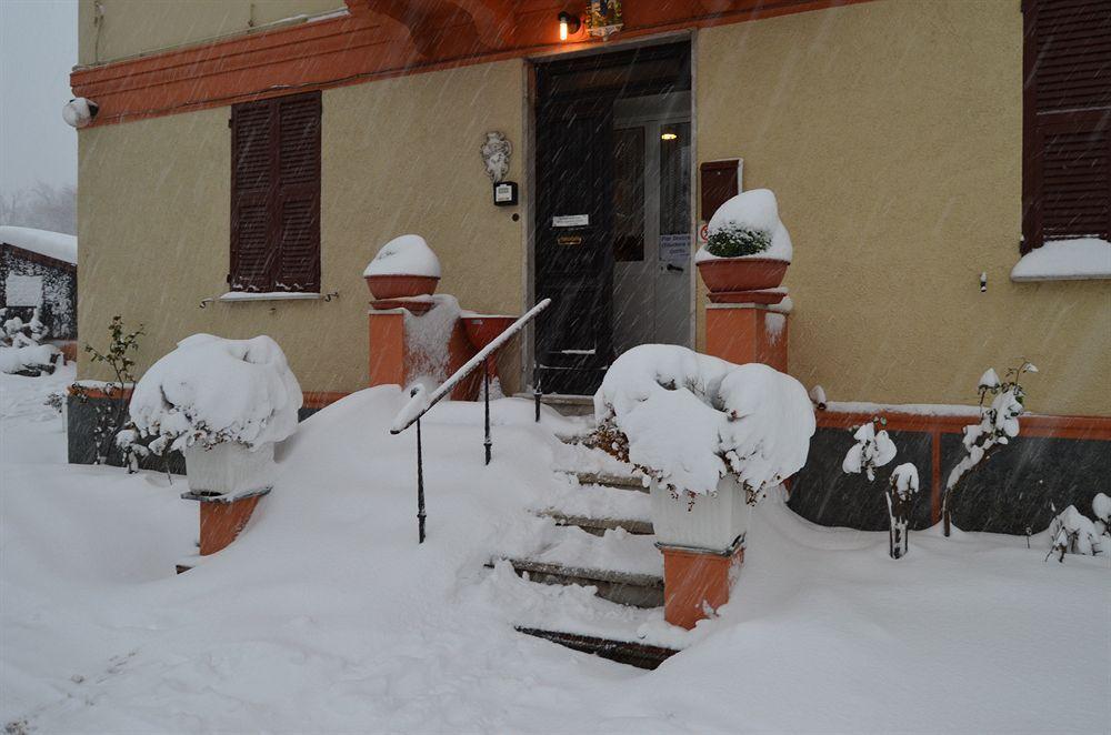 Albergo Chiara Savignone Exteriör bild