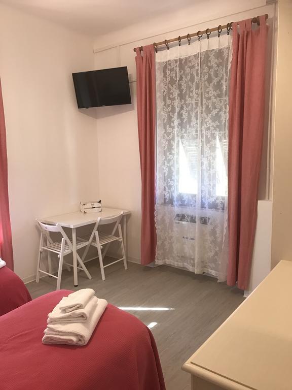 Albergo Chiara Savignone Exteriör bild