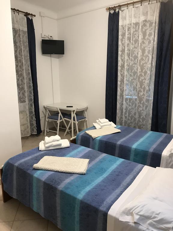 Albergo Chiara Savignone Exteriör bild